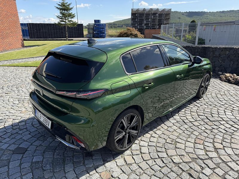 Peugeot 308 (2023) e-GT HYBRID 225  - fotka 7 z 29