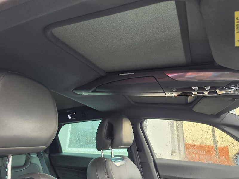 Citroën DS5 2 0 HDI Panorama Automat  - fotka 13 z 33
