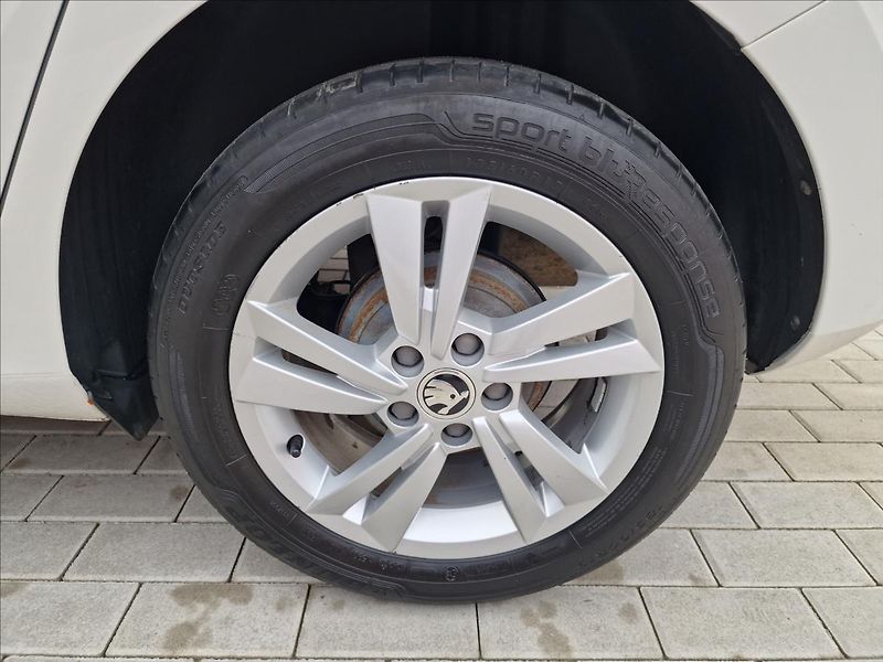 Škoda Fabia 1.0TSI Style, původ ČR,1.Maj. - fotka 44 z 48