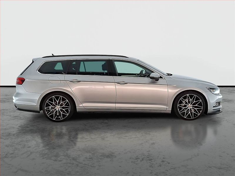 Volkswagen Passat (2015) 2.0 TDI, Automat, Navi - fotka 6 z 19