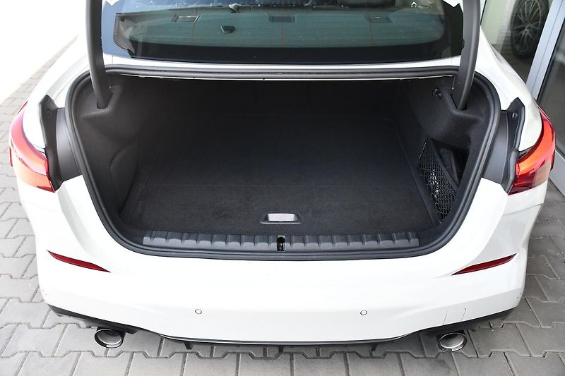 BMW Řada 2 218d M-SPORT 1M ČR - fotka 38 z 40