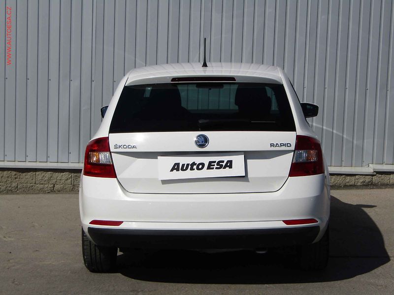 Škoda Rapid (2014) 1.6 TDi, ČR, Ambition, DSG - fotka 5 z 15