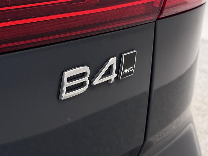 Volvo XC60 B4 AWD BRIGHT PLUS CZ 1.maj - fotka 24 z 45