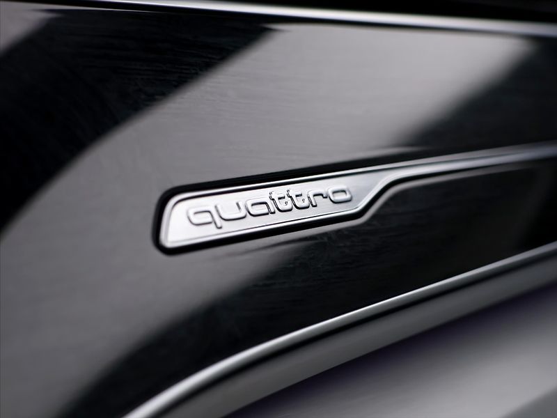 Audi Q7 3,0 50 TDI Quattro S line CZ - fotka 34 z 43