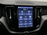 Volvo XC60 B5 AWD PLUS DARK AUT REZERVACE - náhled 35