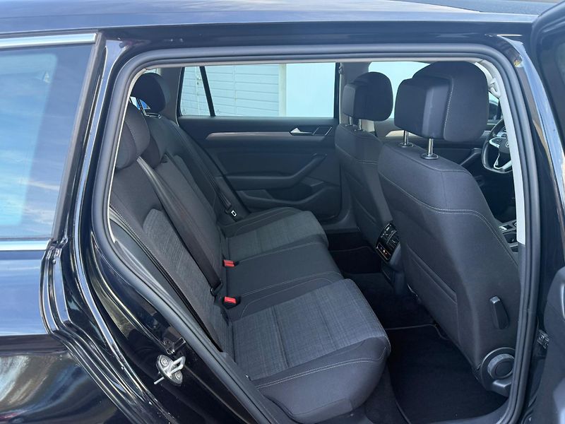 Volkswagen Passat Business 2.0 TDI 110 kW DSG Va - fotka 19 z 22