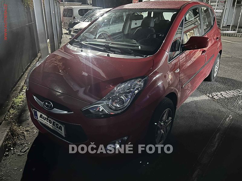 Hyundai ix20 (2014) 1.4i, 1.maj,ČR, AC - fotka 1 z 3