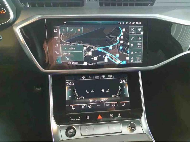 Audi A6 Avant 55TFSI S-line - fotka 3 z 5
