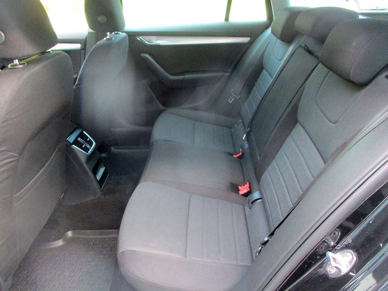 Škoda Octavia 1.4TSi 103kW*ELEGANCE*VÝHŘEV* - fotka 43 z 50