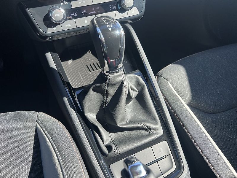 Škoda Kamiq Top Selection 1.0 TSI 85 kW - fotka 24 z 27