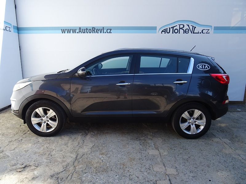Kia Sportage (2011) 1.7CRDi,85kW,S.kn,tažne,ALU - fotka 6 z 23