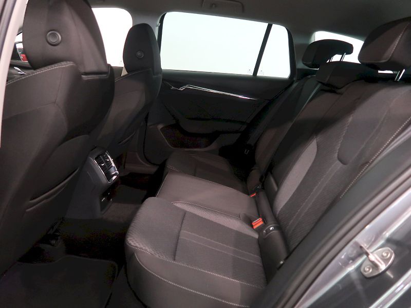 Škoda Octavia (2024) STYLE 2.0TDI 110KW - fotka 15 z 40