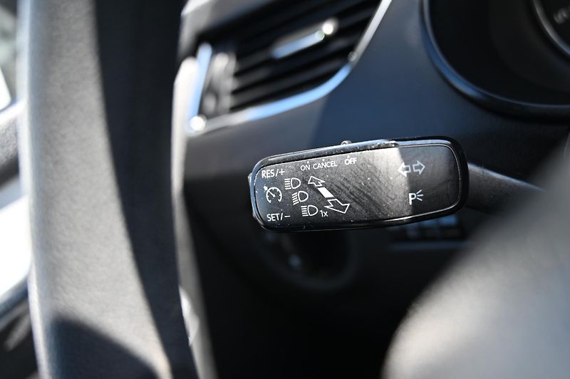 Škoda Octavia 1.6TDI 77KW Ambition rezervace - fotka 20 z 49