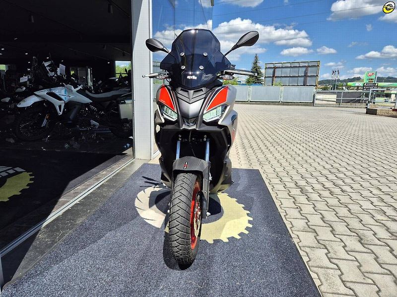 Aprilia SR GT 200 (2026) SPORT EU5+ - fotka 9 z 20