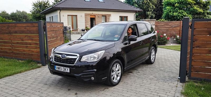 Subaru Forester 2.0 benzin 110 kw 4x4 - fotka 20 z 43