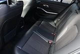 BMW Řada 3 (2019) 320d KŮŽE LED AUTOMAT TEMPOMAT - náhled 14