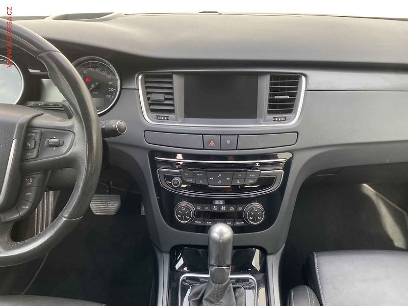 Peugeot 508 (2014) 2.0 HDi, Allure, AT, LED, TZ - fotka 12 z 18