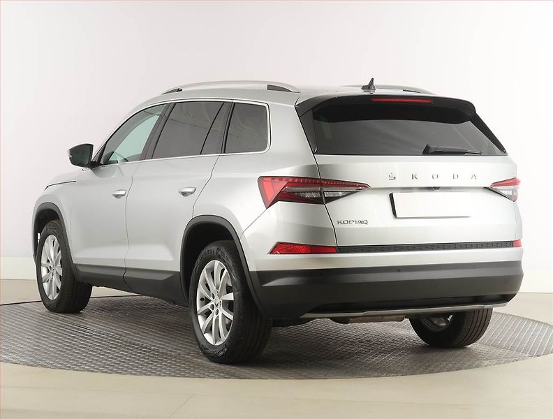 Škoda Kodiaq (2023) Style 2.0 TDI, digi klima - fotka 4 z 27