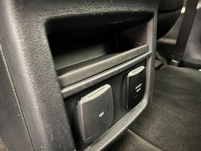 Ford S-MAX 2,5 HEV Titanium 7míst - fotka 32 z 65