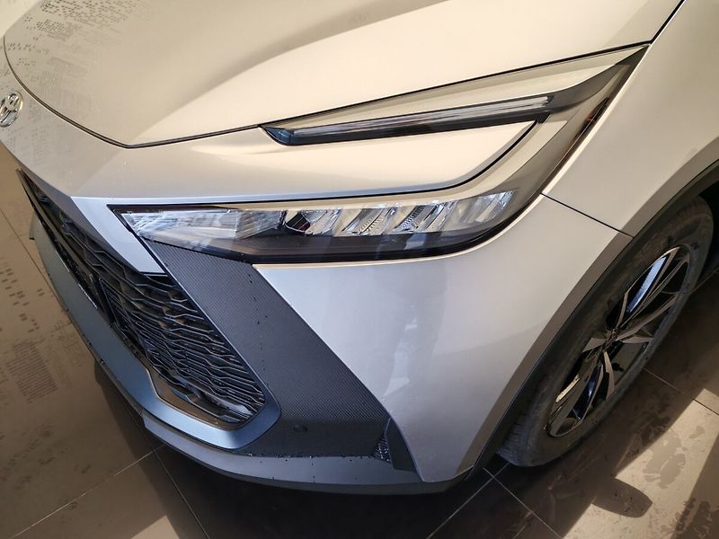 Toyota C-HR - fotka 8 z 41