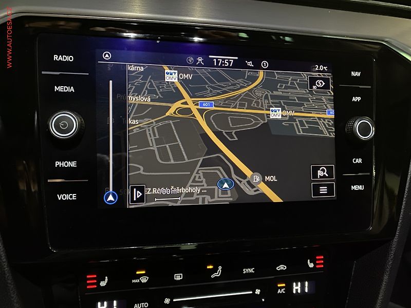Volkswagen Passat (2021) 2.0TDi, ČR, Elegance, DSG - fotka 18 z 18