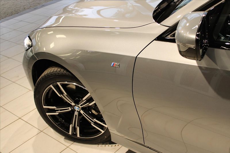 BMW Řada 3 320d xDrive M Sport DAProf/360 - fotka 8 z 35