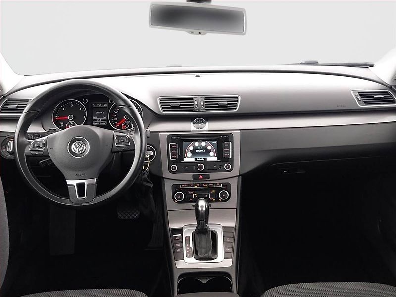 Volkswagen Passat (2011) Comfortline 2.0 TDI, Automat - fotka 8 z 22