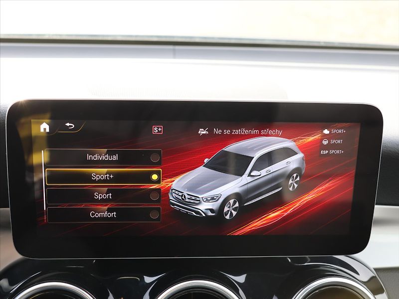 Mercedes-Benz GLC 2,0 300d 180kW 4Matic AMG DPH - fotka 26 z 36
