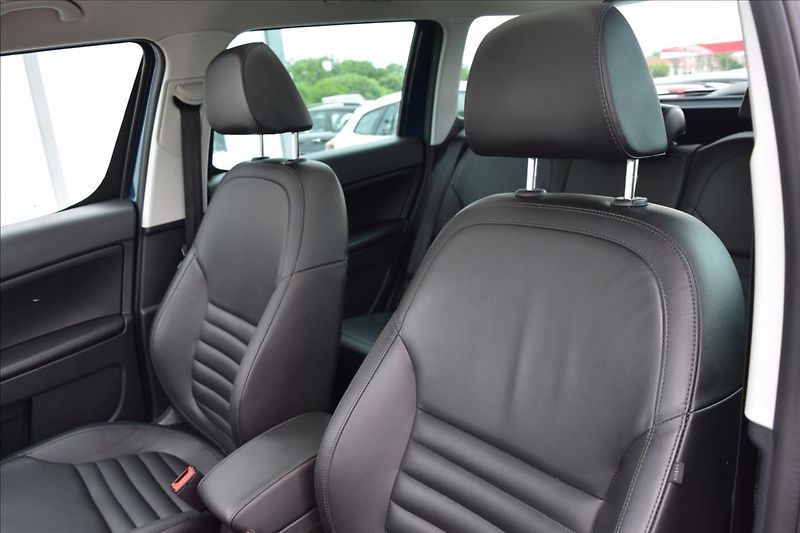 Škoda Yeti 1,4 TSI 92KW DSG XENONY VÝHŘEV - fotka 14 z 51