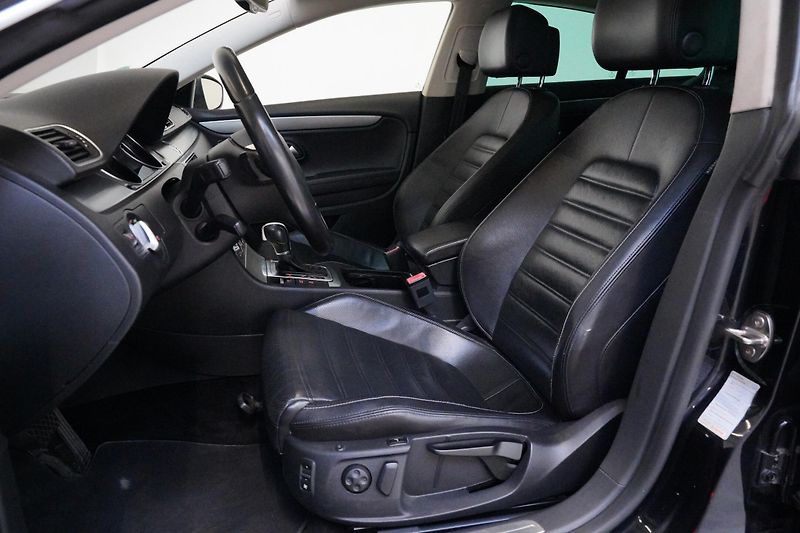 Volkswagen CC - fotka 14 z 31