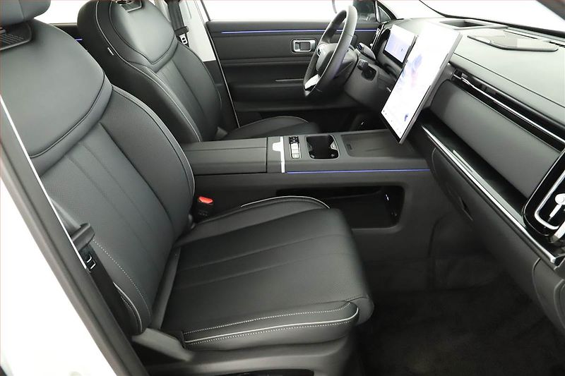 Jaecoo 7 (2026) 1.5 TGDI PHEV, 360° kamera - fotka 7 z 17