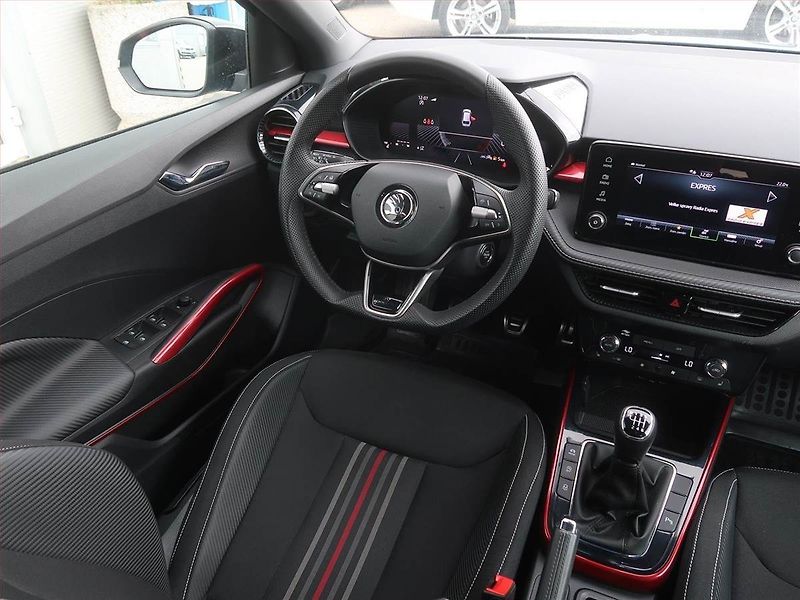 Škoda Fabia (2024) Monte Carlo 1.0 TSI - fotka 7 z 16