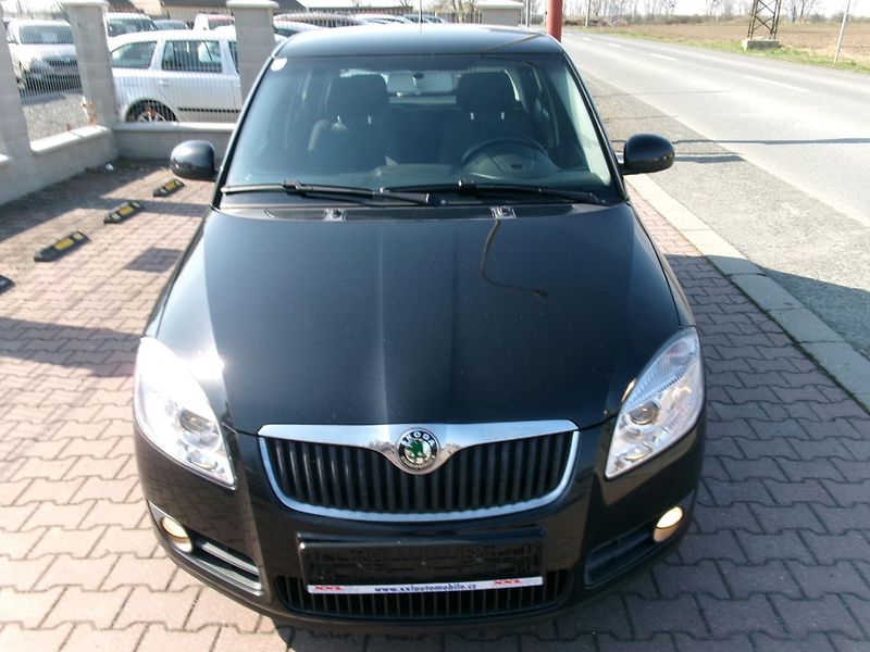 Škoda Fabia (2007) 1,4 16V AC ALU VÝHŘEV - fotka 4 z 27