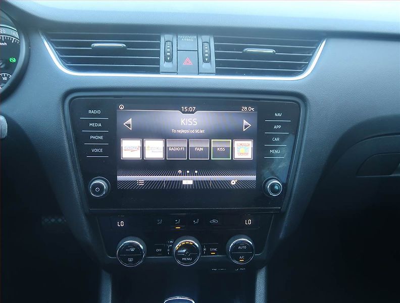 Škoda Octavia (2017) Style 2.0 TDI, Automat, Navi - fotka 12 z 15