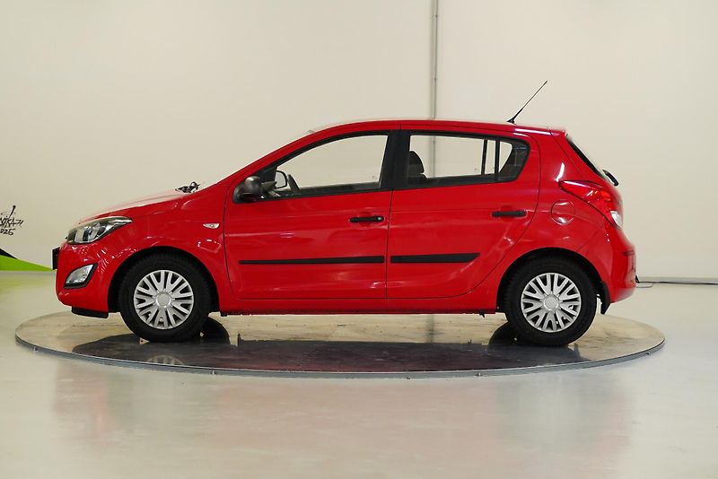 Hyundai i20 - fotka 3 z 21