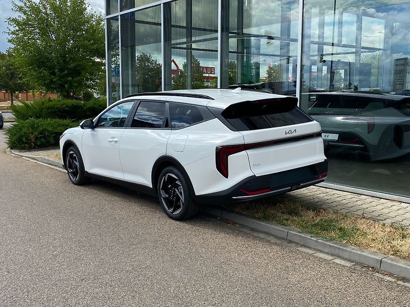 Kia K4 EXCLUSIVE 1,6 T-GDi GPF 7DCT 1 - fotka 6 z 12