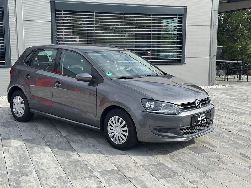 Volkswagen Polo (2011) Comfortline 1,4i 16V 63 Kw - fotka 3 z 28
