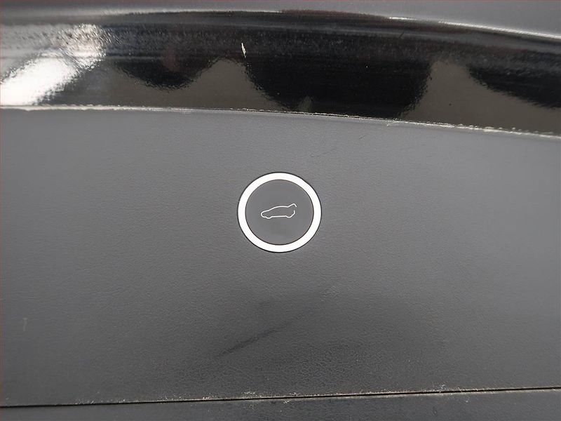 Tesla Model X (2016) P90D, SoH 89% - fotka 18 z 27