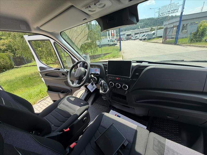 Iveco Daily 3,0   35s18 - fotka 25 z 28