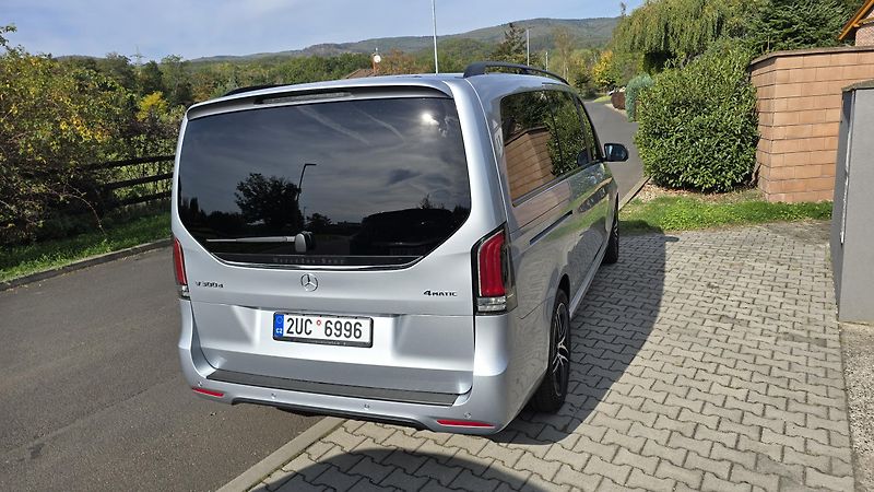 Mercedes-Benz Třídy V (2024) V 300 d 4MATIC EXCLUSIVE - fotka 38 z 49