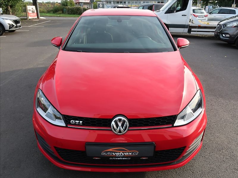 Volkswagen Golf 2,0 TSi,162kW,GTI,NovéČR - fotka 7 z 22
