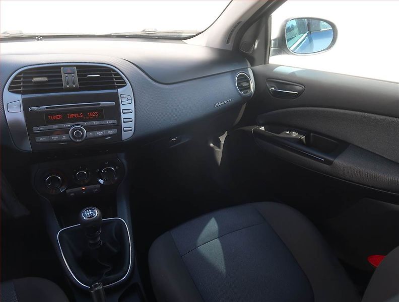 Fiat Bravo (2007) 1.4 16V, po STK, udržované - fotka 8 z 17