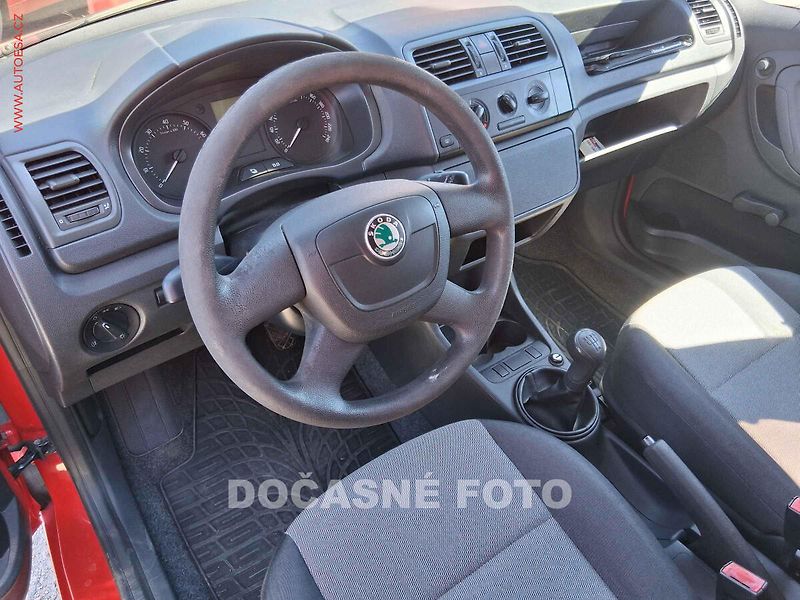 Škoda Fabia (2010) 1.2i, ČR, STK8/28 - fotka 3 z 3