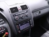 Volkswagen Touran 1,2 TSI Match 7-Míst Serv.knih - náhled 22