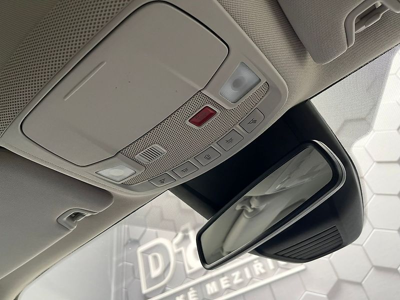 Ford Mondeo 2.0 EB 140 kW Titanium servis - fotka 34 z 49