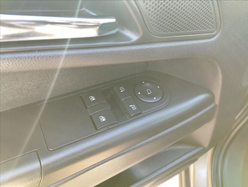 Opel Zafira 1,8 i 103KW 1.MAJITEL, NOVÉ ČR - fotka 13 z 17