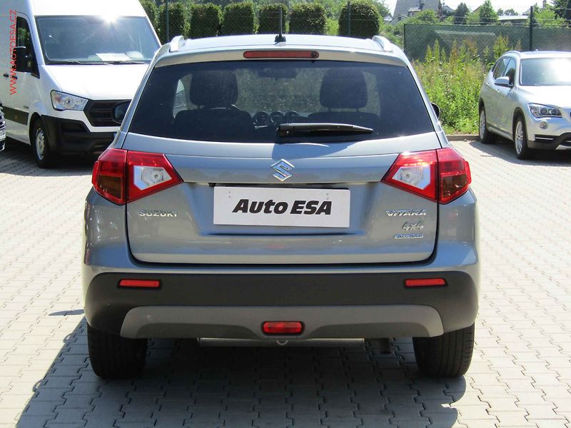 Suzuki Vitara (2017) 1.6i 4x4, ČR, Klima, temp - fotka 5 z 18