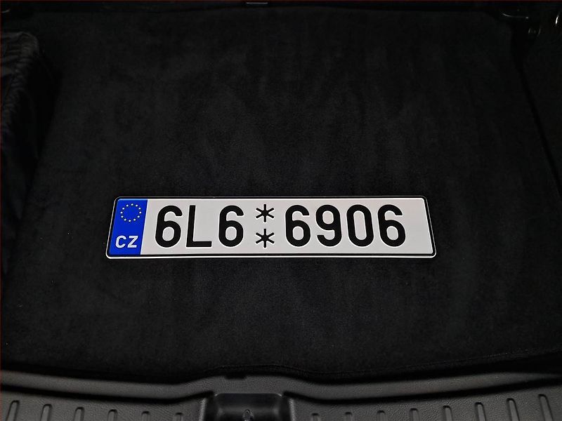 Mercedes-Benz GLA (2024) 200 d 4MATIC - fotka 22 z 22