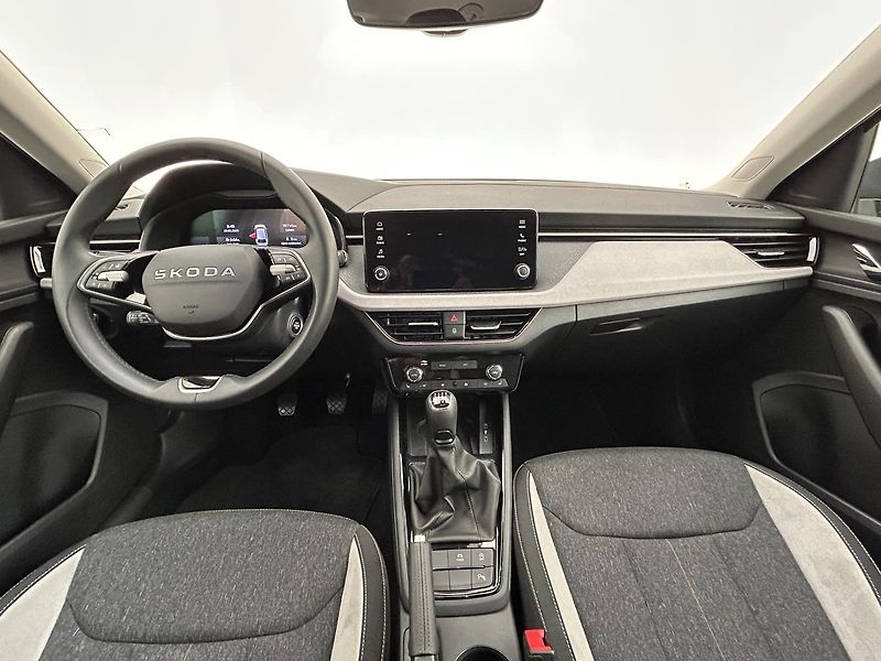 Škoda Scala 1.0 TSI Top selection - fotka 5 z 28