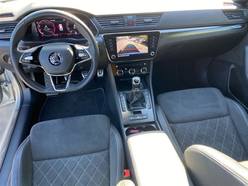 Škoda Superb (2023) Combi 2.0 TDI Sportline - fotka 6 z 6